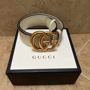 White leather Gucci belt